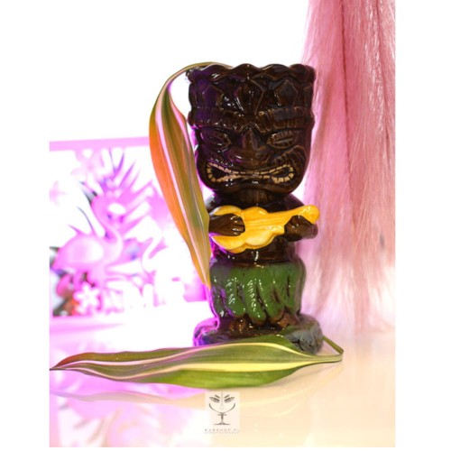 Tiki Mug Ukulele 450 ml kubek ceramiczny brązowy, postać z gitarą