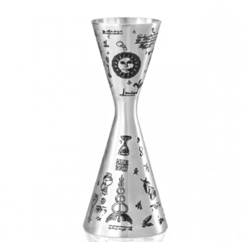 Jigger barmański Afrodite Alchemy 30/60 ml – ręcznie wykonana miarka na eleganckim blacie barowym, druga strona